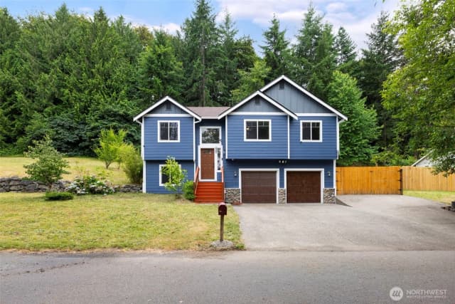 Property photo for 820 289th Street E, Roy