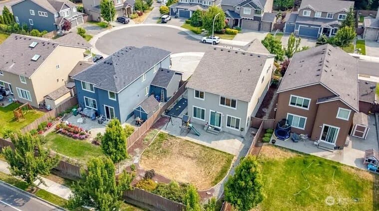 Property photo for 2126 Sw 344th Court, Federal Way photo 21