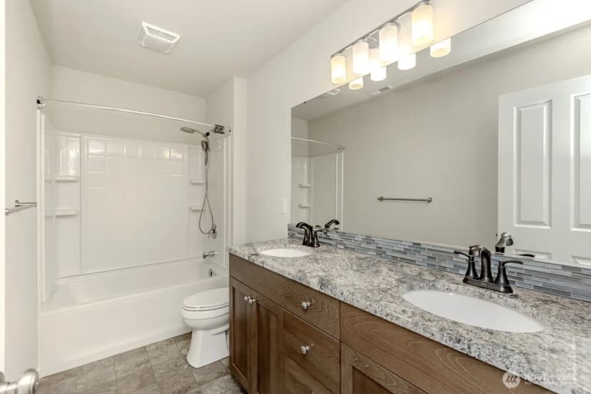 Property photo for 2126 Sw 344th Court, Federal Way photo 18
