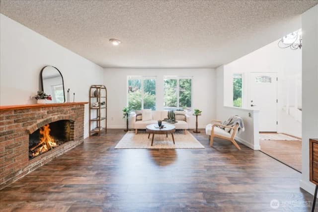 Property photo for 5905 147th Street Sw, Edmonds photo 2