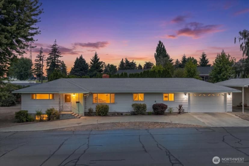 Property photo for 1111 Par Drive, Ritzville