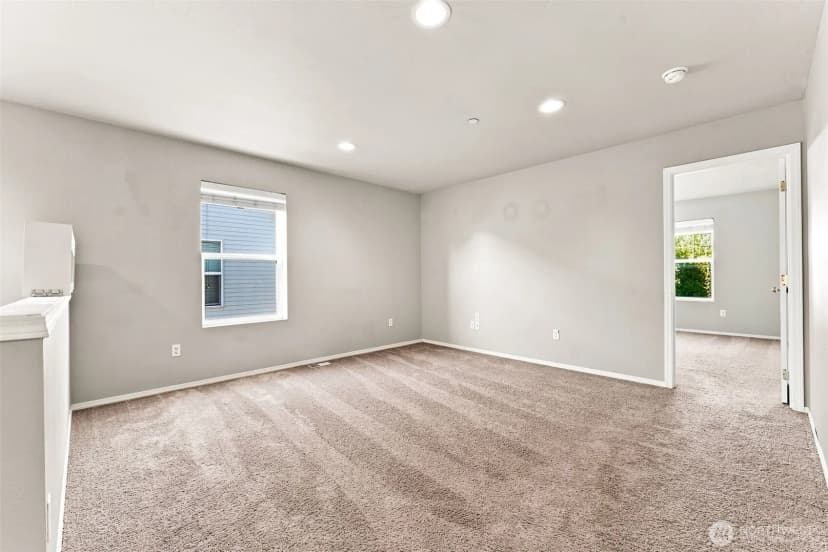 Property photo for 1933 Chaffee Avenue, Dupont photo 12