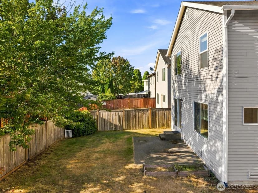 Property photo for 1933 Chaffee Avenue, Dupont photo 24