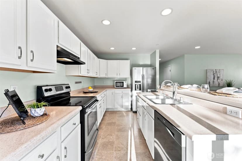 Property photo for 1933 Chaffee Avenue, Dupont photo 11