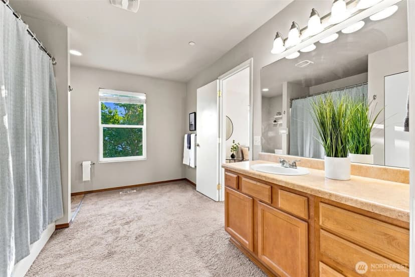 Property photo for 1933 Chaffee Avenue, Dupont photo 16
