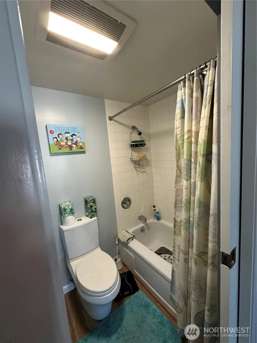 Property photo for 2100 3rd Avenue #1401, Seattle photo 12