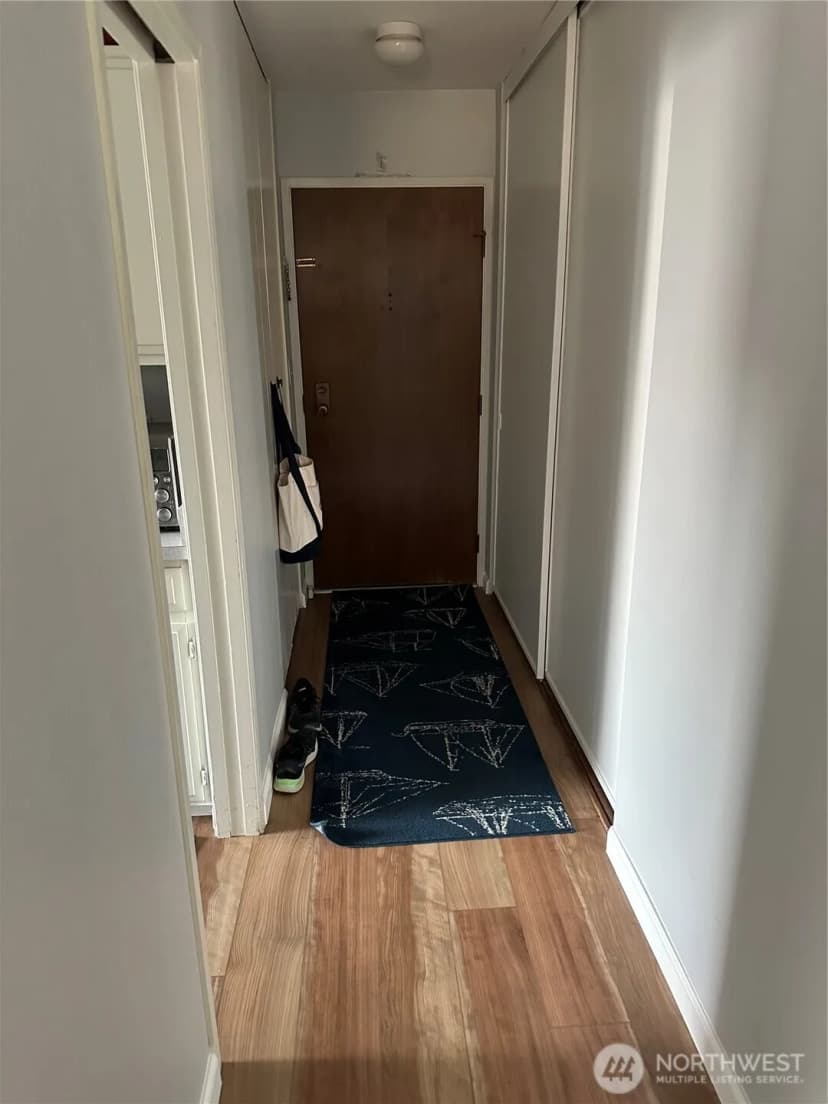 Property photo for 2100 3rd Avenue #1401, Seattle photo 17