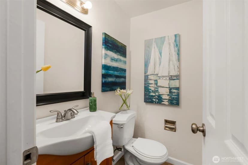Property photo for 230 S 187th Street, Burien photo 13