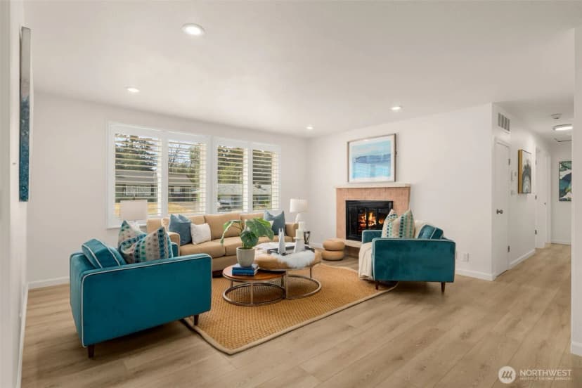 Property photo for 230 S 187th Street, Burien photo 4