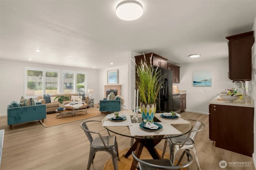 Property photo for 230 S 187th Street, Burien photo 9
