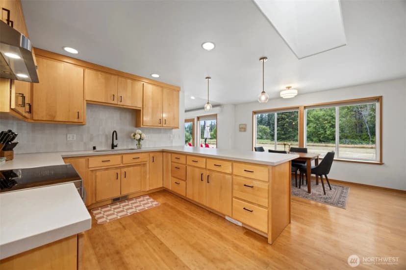 Property photo for 1188 Dewey Lane, Bellingham photo 14