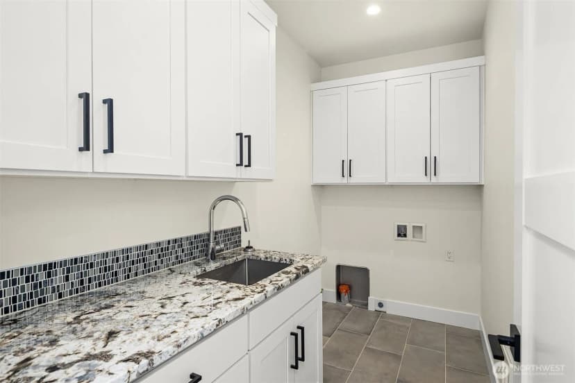Property photo for 16226 E Shore Drive #b, Lynnwood photo 22