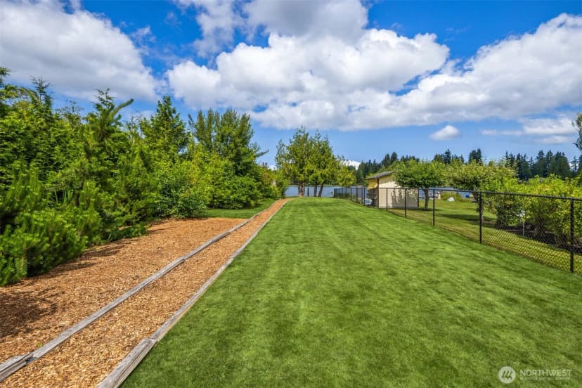 Property photo for 16226 E Shore Drive #b, Lynnwood photo 33