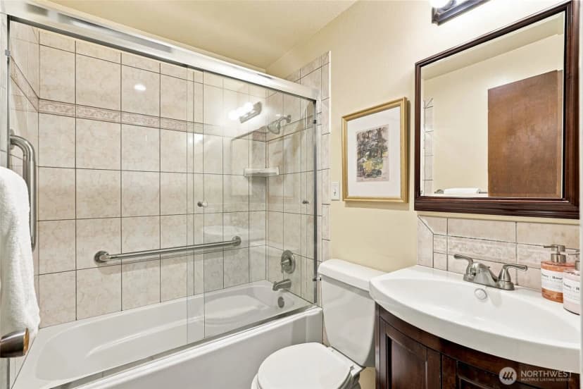 Property photo for 26529 40th Avenue S, Kent photo 19