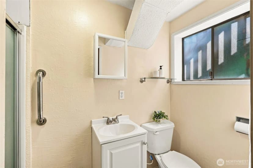 Property photo for 26529 40th Avenue S, Kent photo 24