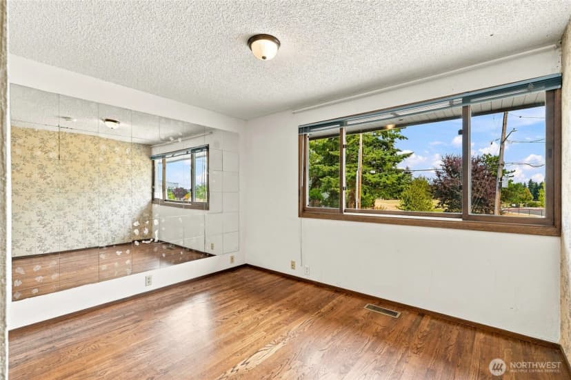 Property photo for 26529 40th Avenue S, Kent photo 20