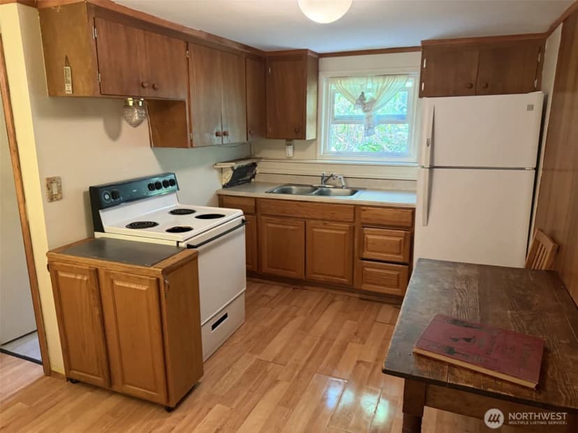 Property photo for 6526 Ne 198th Street, Kenmore photo 35