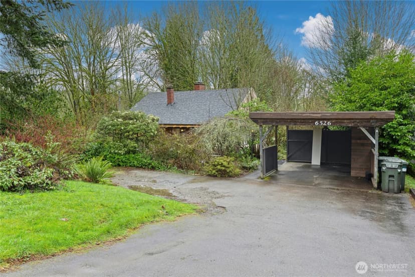 Property photo for 6526 Ne 198th Street, Kenmore photo 29