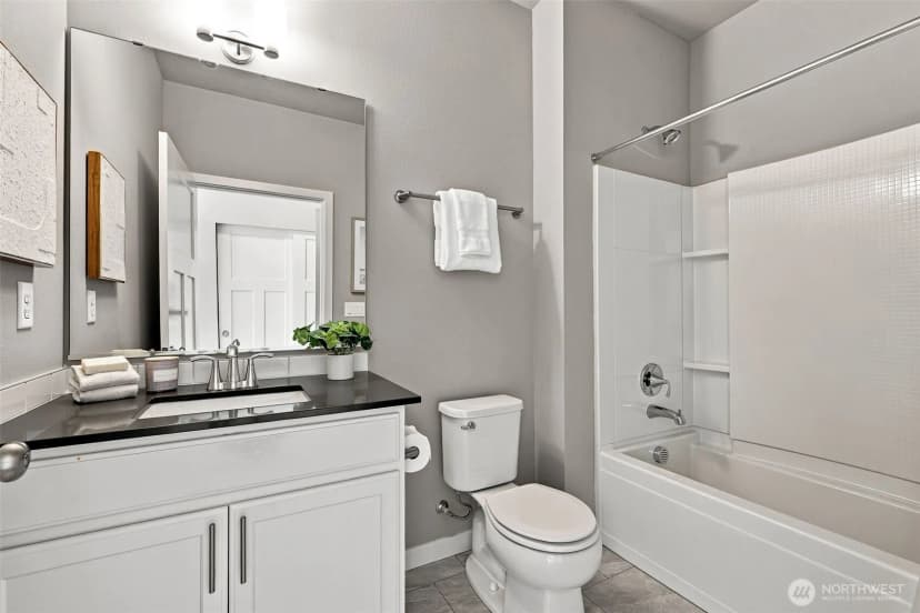 Property photo for 5612 Reef Lane Ne, Lacey photo 15