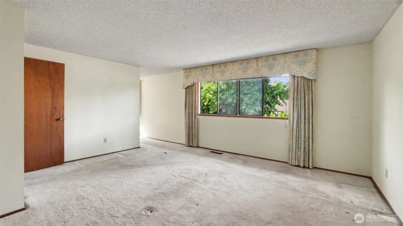 Property photo for 4233 192nd Court Se, Issaquah photo 14