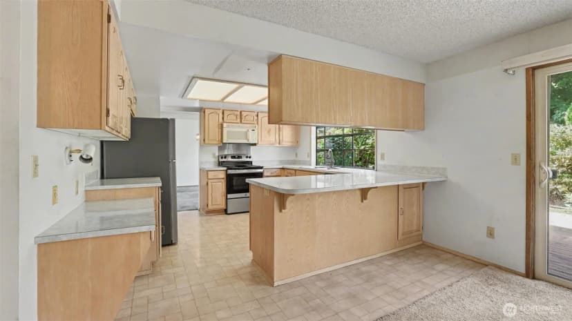 Property photo for 4233 192nd Court Se, Issaquah photo 8