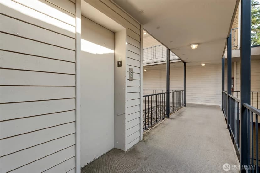 Property photo for 321 Bellevue Way Se #401, Bellevue photo 26