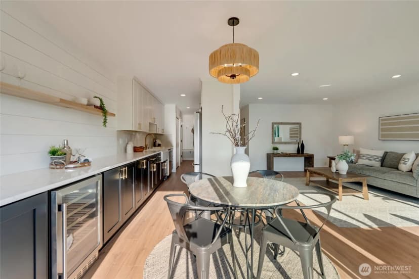 Property photo for 321 Bellevue Way Se #401, Bellevue photo 11