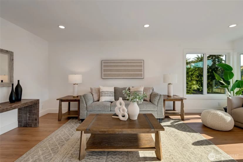 Property photo for 321 Bellevue Way Se #401, Bellevue photo 5