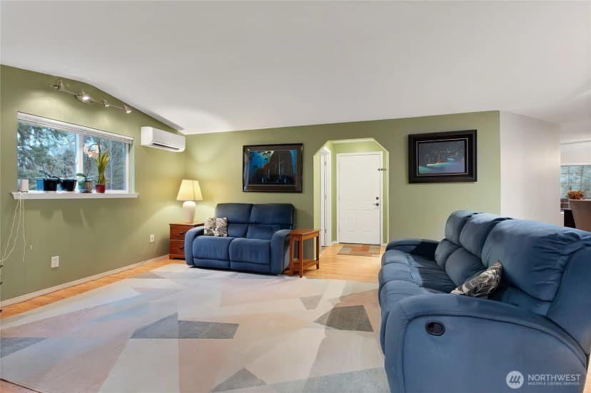 Property photo for 32916 14th Avenue S, Roy photo 15