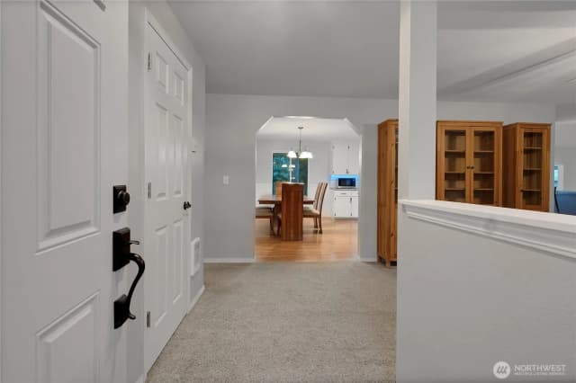 Property photo for 32916 14th Avenue S, Roy photo 3