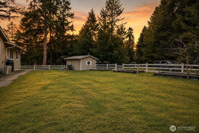 Property photo for 32916 14th Avenue S, Roy photo 28