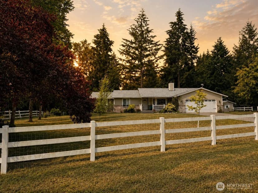 Property photo for 32916 14th Avenue S, Roy photo 32