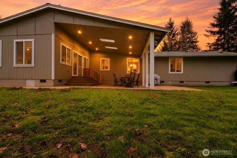 Property photo for 32916 14th Avenue S, Roy photo 9