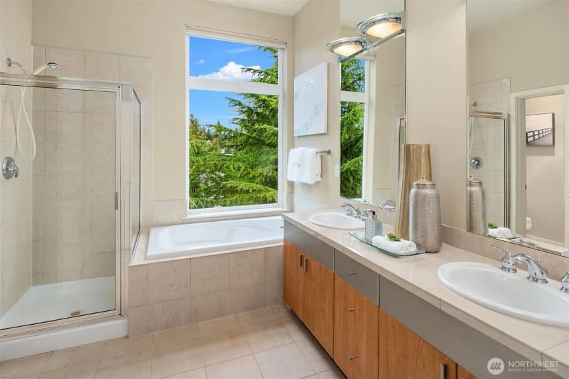 Property photo for 511 7th Avenue #401, Kirkland photo 23
