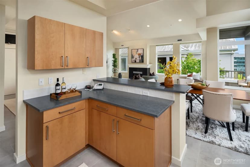 Property photo for 511 7th Avenue #401, Kirkland photo 11