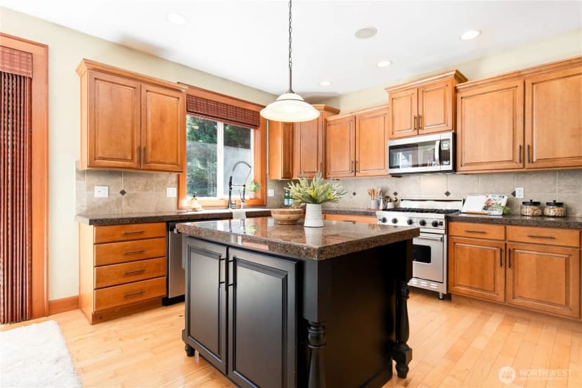 Property photo for 7106 71st Avenue Nw, Gig Harbor photo 6