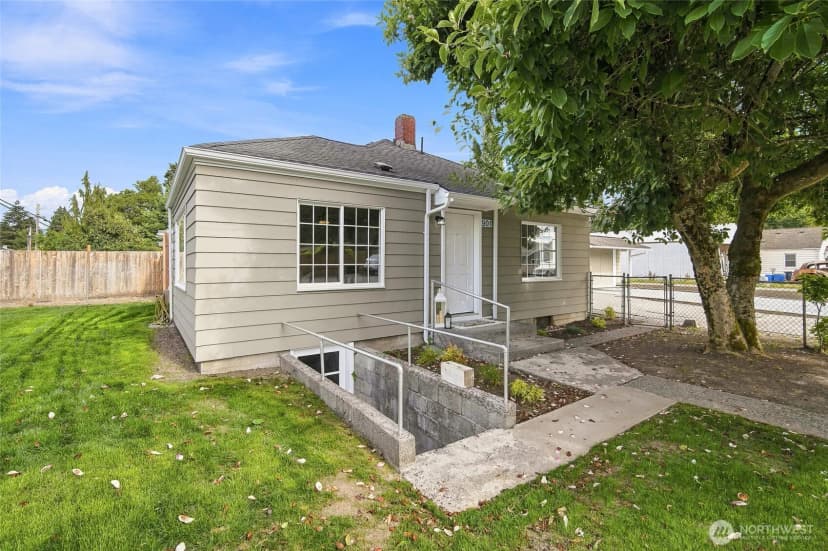 Property photo for 901 11th Street, Sedro Woolley photo 33