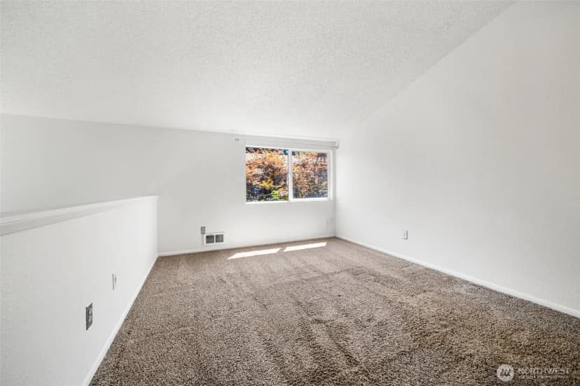 Property photo for 720 141st Lane Se #713, Bellevue photo 15