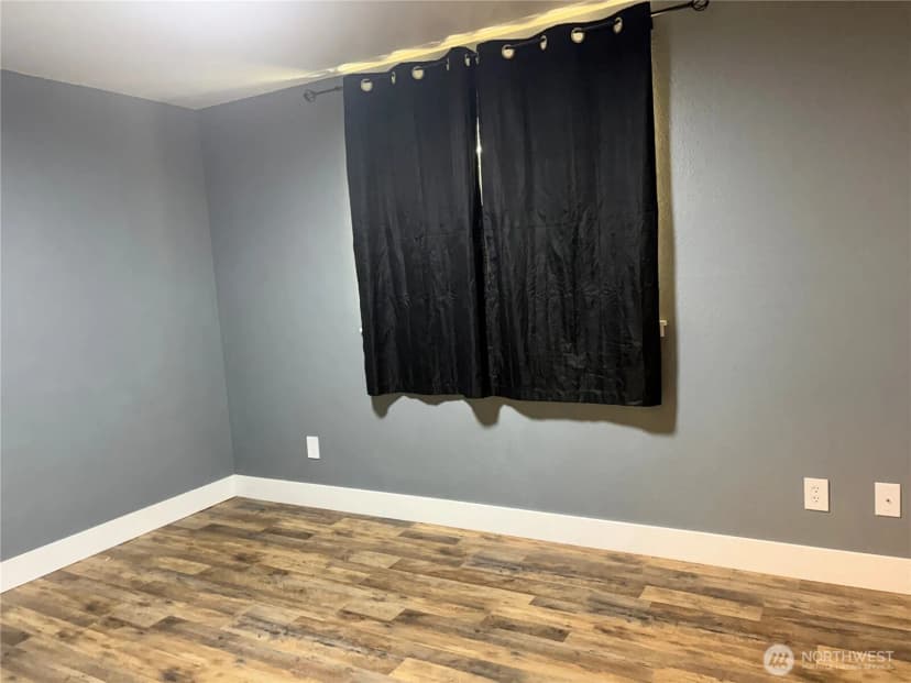Property photo for 4883 Laura Lane Se, Port Orchard photo 18