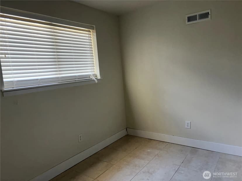Property photo for 4883 Laura Lane Se, Port Orchard photo 29