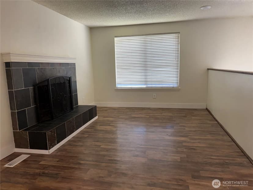 Property photo for 4883 Laura Lane Se, Port Orchard photo 6