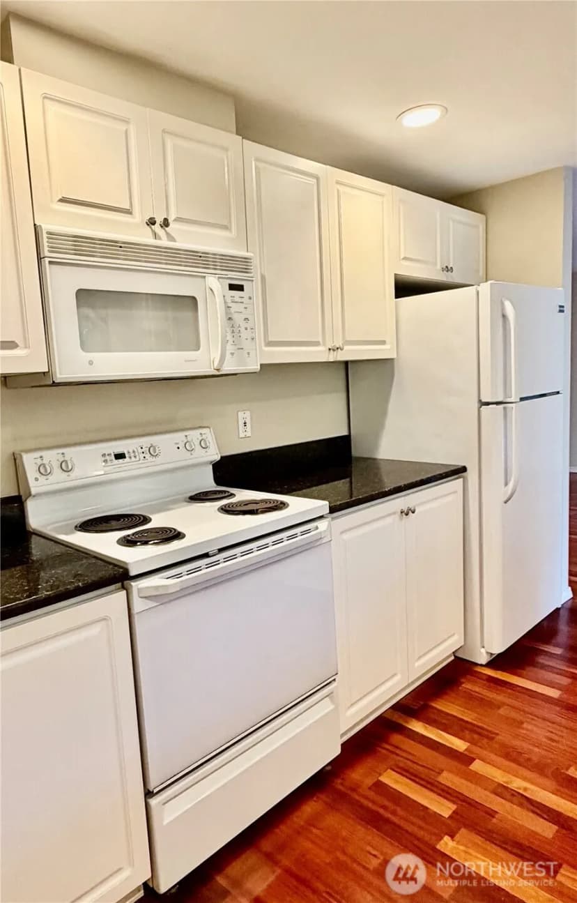 Property photo for 4421 249th Terrace Se #11-202, Sammamish photo 9