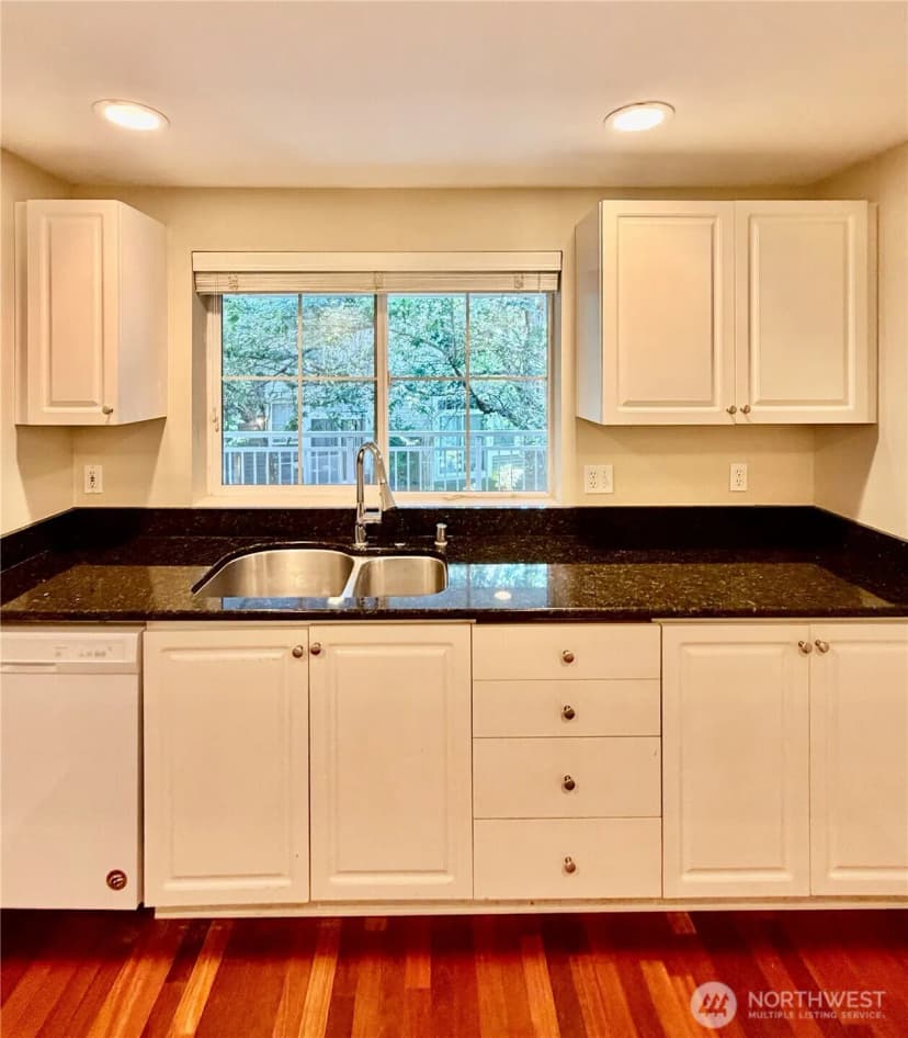 Property photo for 4421 249th Terrace Se #11-202, Sammamish photo 7