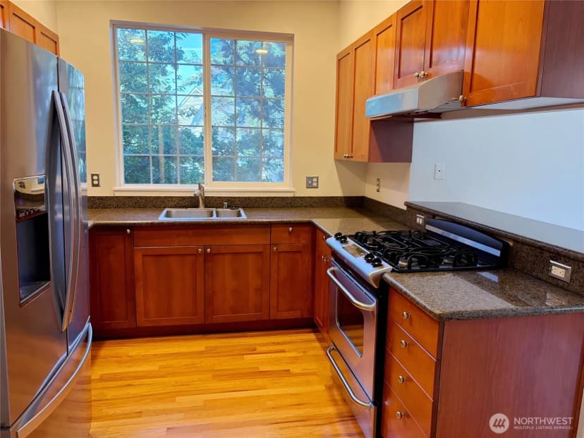 Property photo for 11023 Se 240th Street #d2, Kent photo 9
