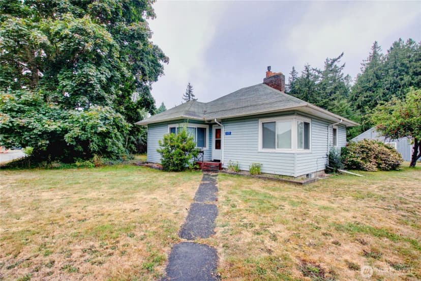 Property photo for 1135 E Orange Avenue, Burlington photo 29