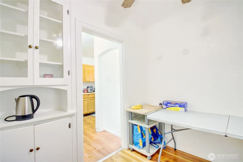 Property photo for 1135 E Orange Avenue, Burlington photo 10
