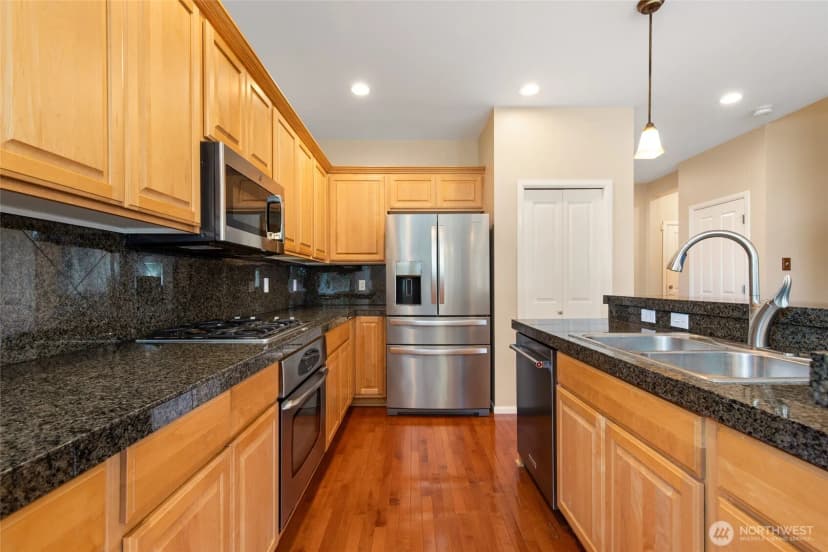 Property photo for 28517 70th Drive Nw, Stanwood photo 8