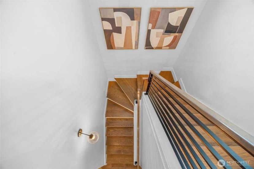 Property photo for 3647 33rd Avenue W, Seattle photo 16