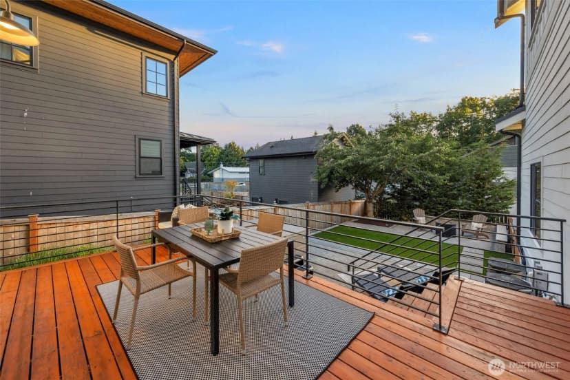 Property photo for 3647 33rd Avenue W, Seattle photo 31