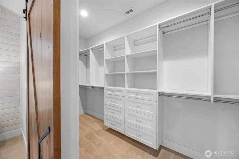 Property photo for 3647 33rd Avenue W, Seattle photo 20